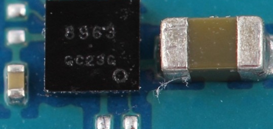 交叉 186.jpg 交叉 186.jpg